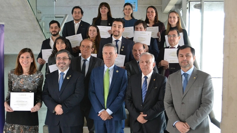 Odontólogos docentes de la UdeC se diplomaron en Docencia en Instituto Virginio Gómez