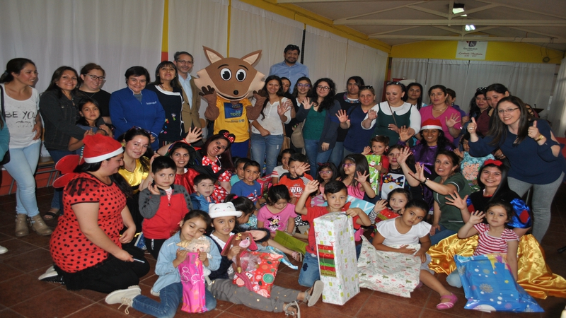 IP Virginio Gómez ofreció una Navidad distinta a niños del Liceo Arturo Pacheco Altamirano