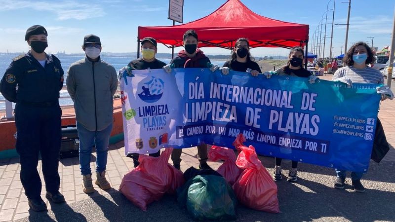 TNS en Medioambiente del IPVG participó en limpieza de Caleta Lenga