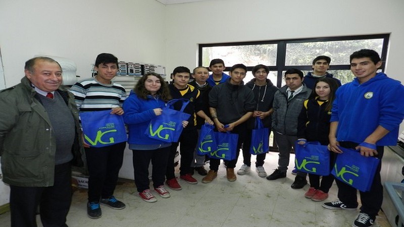 Alumnos de Liceo Industrial de Campanario participan en Taller Mecánico