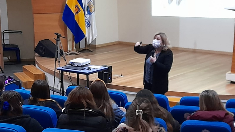 "Taller de primeros auxilios y protocolos de atención al párvulo" se realizó en sede Chillán