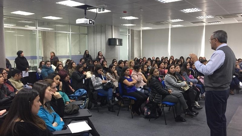 200 personas participaron en charlas de actualización de Bases Curriculares en Educación Parvularia