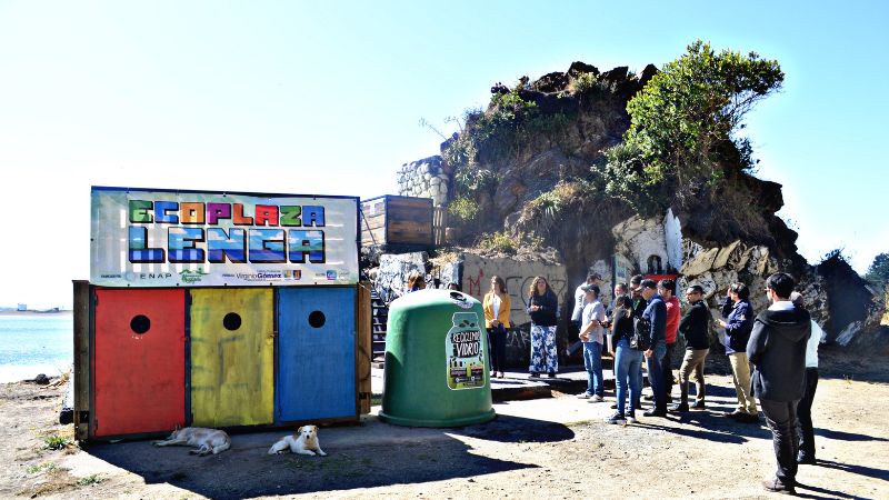 IP Virginio Gómez instala primera Ecoplaza digital del país en Caleta Lenga