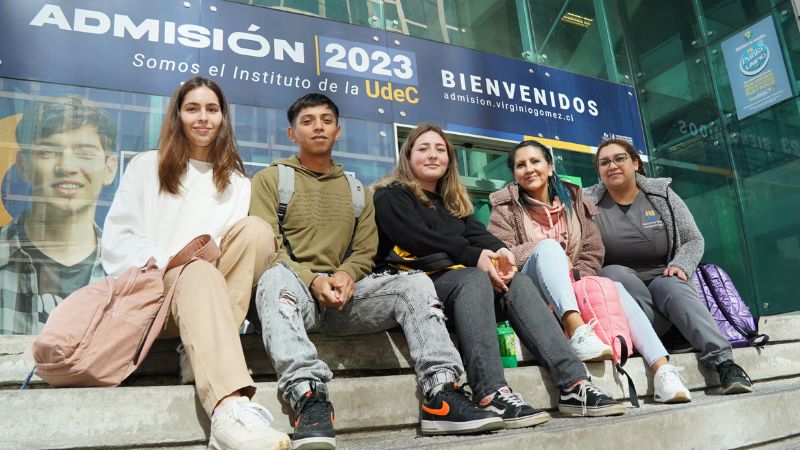 Más de 4.000 nuevos estudiantes comenzaron su año académico en Virginio Gómez