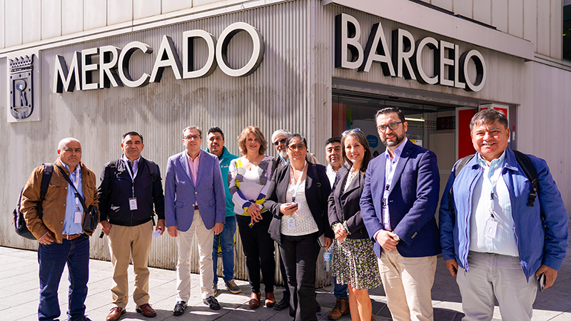 En Madrid, locatarios del Biobío incorporarán experiencias de mercados madrileños en recintos de Talcahuano, Los Ángeles y Cañete