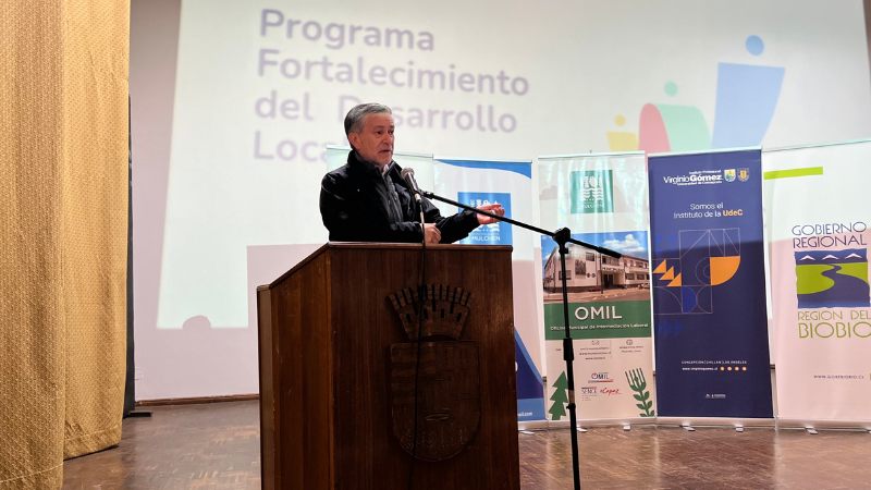 Decenas de comerciantes y emprendedores asistieron al lanzamiento del proyecto Brota Biobío en Mulchén