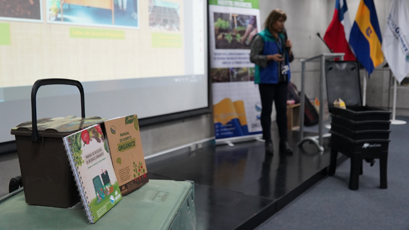 Segundo taller sobre compostaje orgánico se llevó a cabo en IPVG Concepción