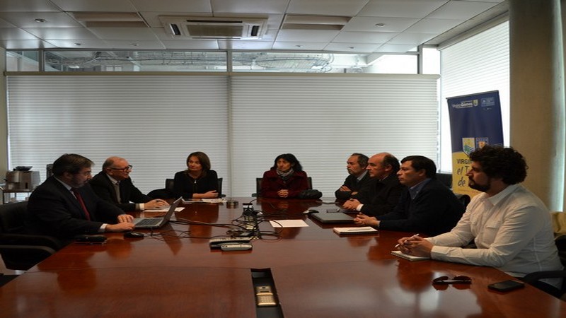 Autoridades de Universidad Austral de Chile visitan Instituto Profesional Virginio Gómez