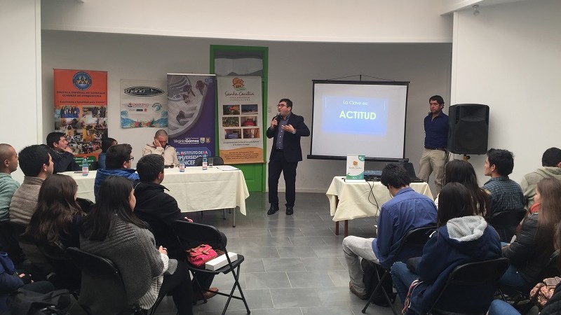 Director (I) Sede Chillán  participó en Seminario de Emprendimiento