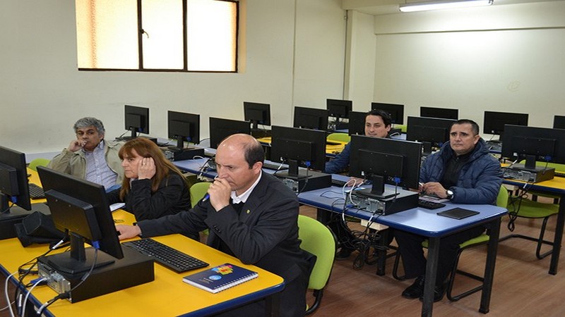 Estudiantes trabajarán con nuevo Software Xpyme