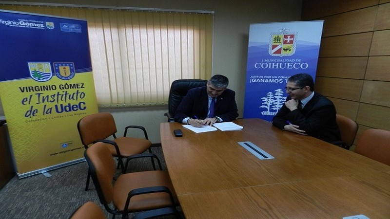 Municipalidad de Coihueco y Virginio Gómez firmaron convenio