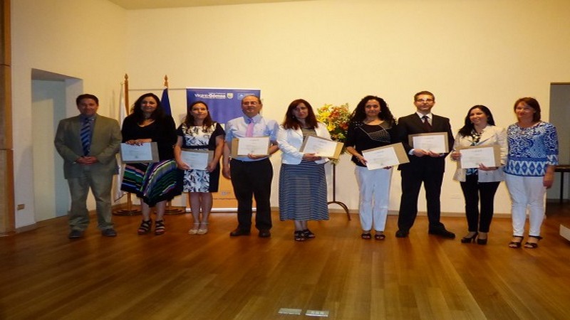 58 docentes reciben certificado de diplomado institucional
