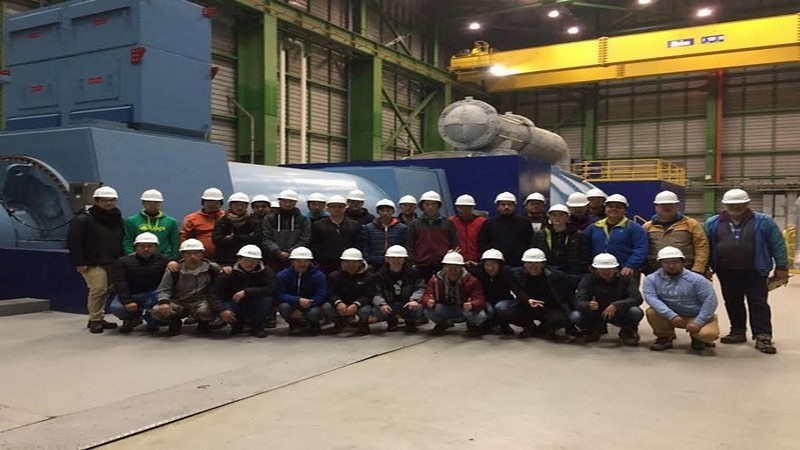 64 alumnos visitaron central termoeléctrica Santa María