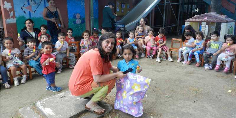 Virginio Gómez celebró Navidad a 51 niños de Jardín Infantil el Sueño de Alberto de Laja