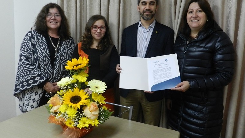 Virginio Gómez firma convenio de colaboración con Colegio María Inmaculada de Los Ángeles