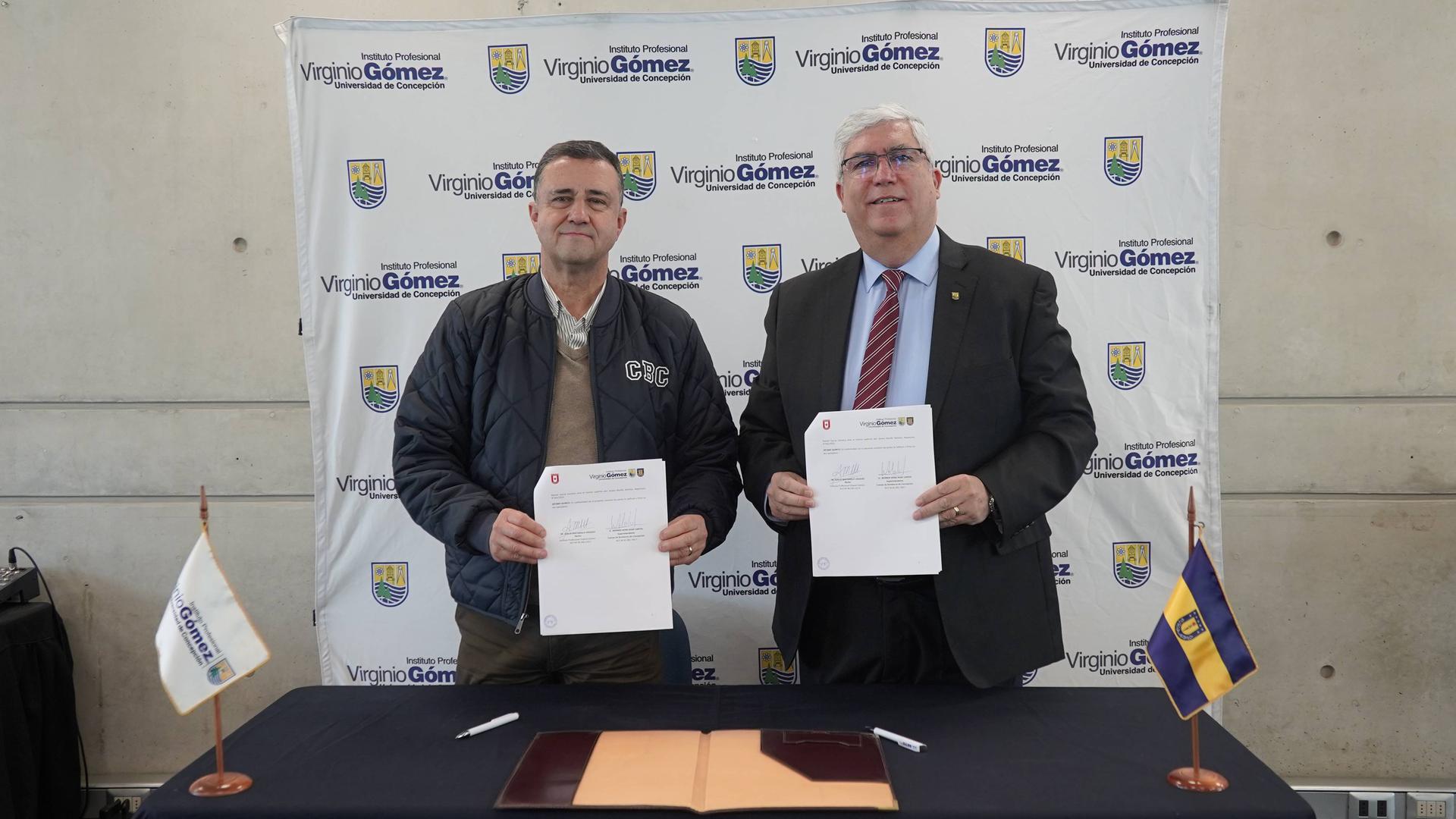 IP Virginio Gómez y Bomberos de Concepción firman convenio de colaboración para fortalecer formación técnica y servicio a la comunidad 