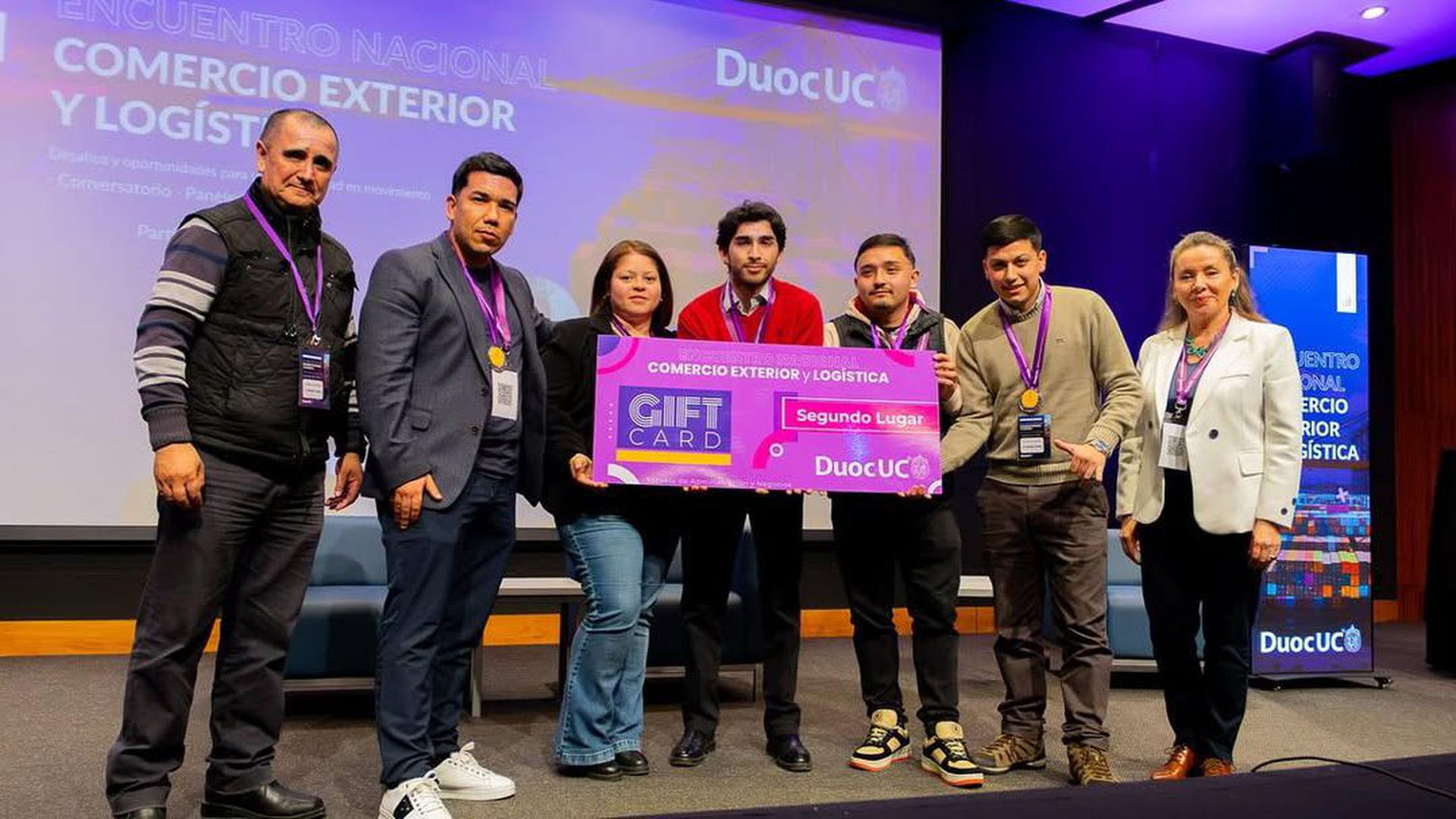 Estudiantes del IP Virginio Gómez obtuvieron segundo lugar en Encuentro Nacional de Comercio Exterior y Logística
